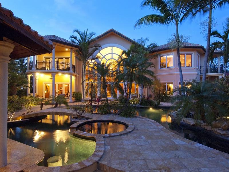 Aysegul�le kahve molasi ve makyaj sohbetleri Amerika�dan emlak almak!