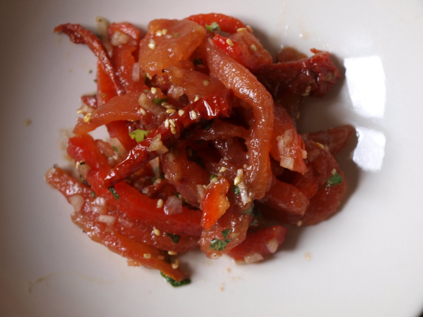 À la casserole ! Salade de tomates et de poivrons à la japonaise