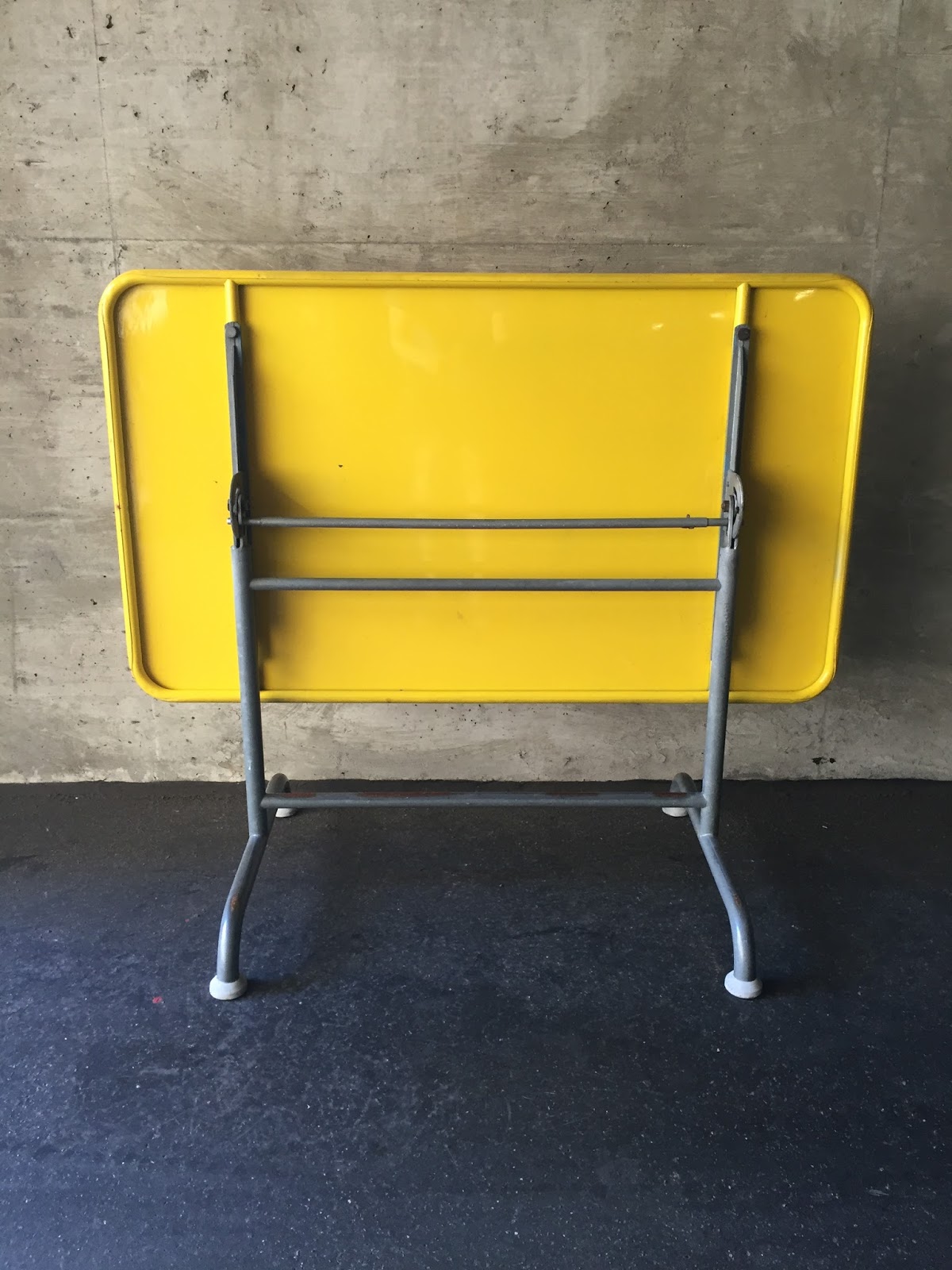 Pin auf Schweizer Gartenmöbel/Swiss Garden Furniture