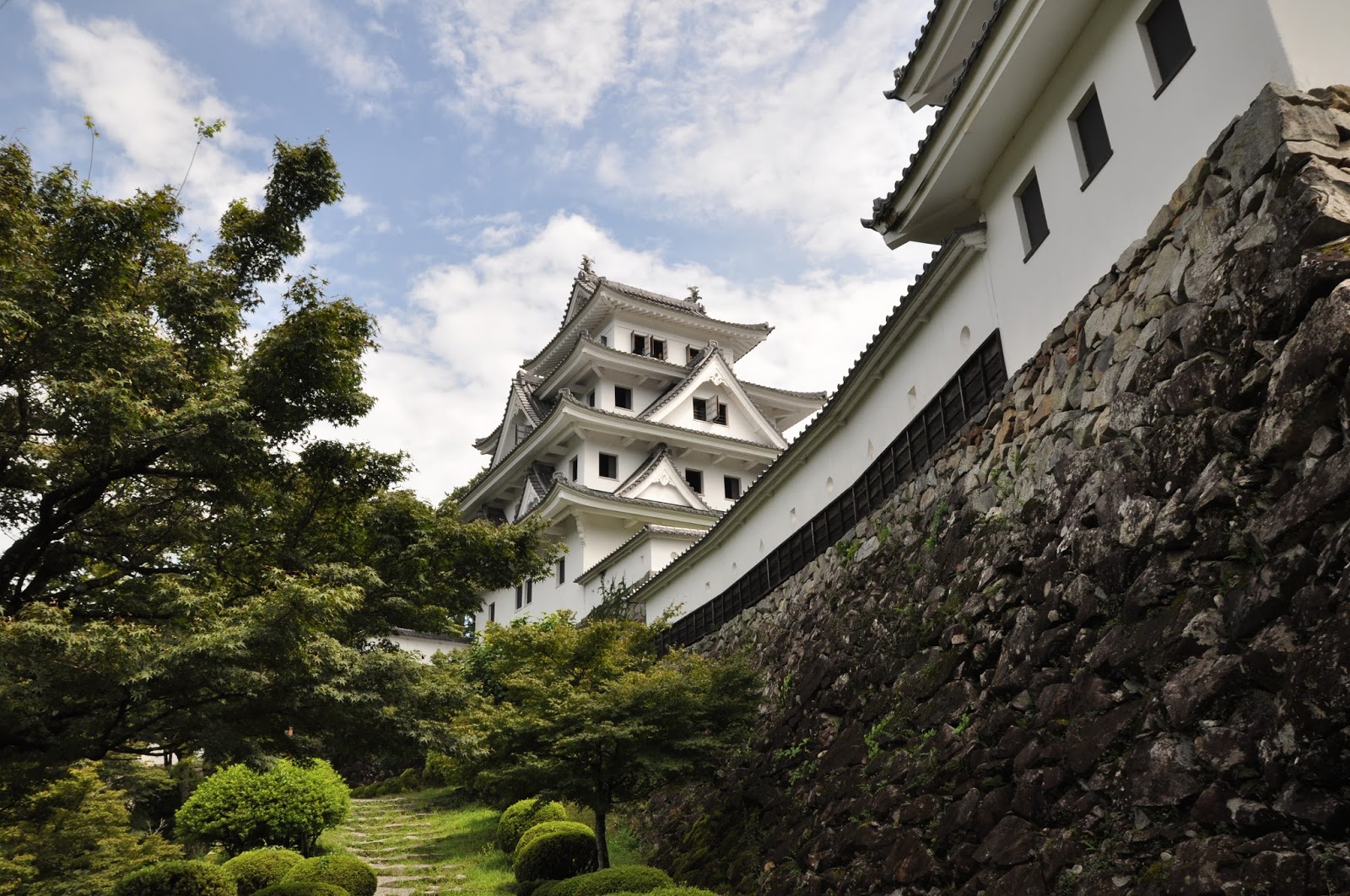 岐阜郡上] 郡上八幡城- 看個城也要鍛鍊腳力- 愛日研