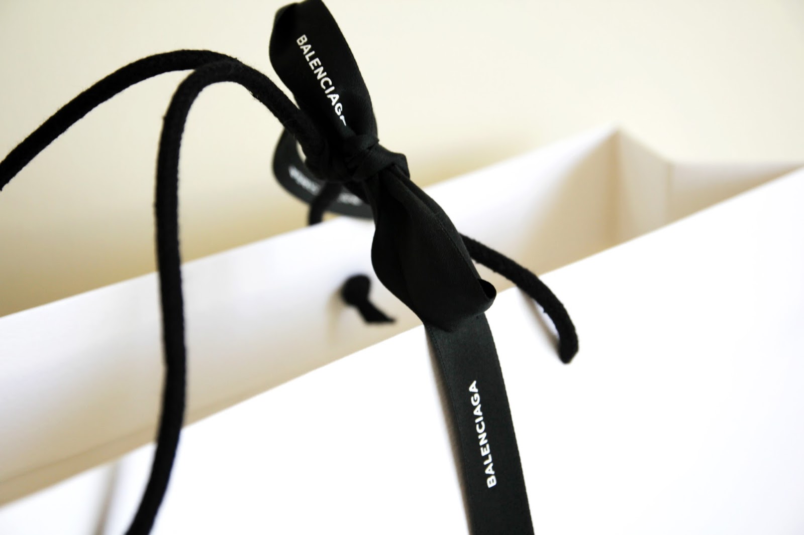 balenciaga ceinture ankle boots