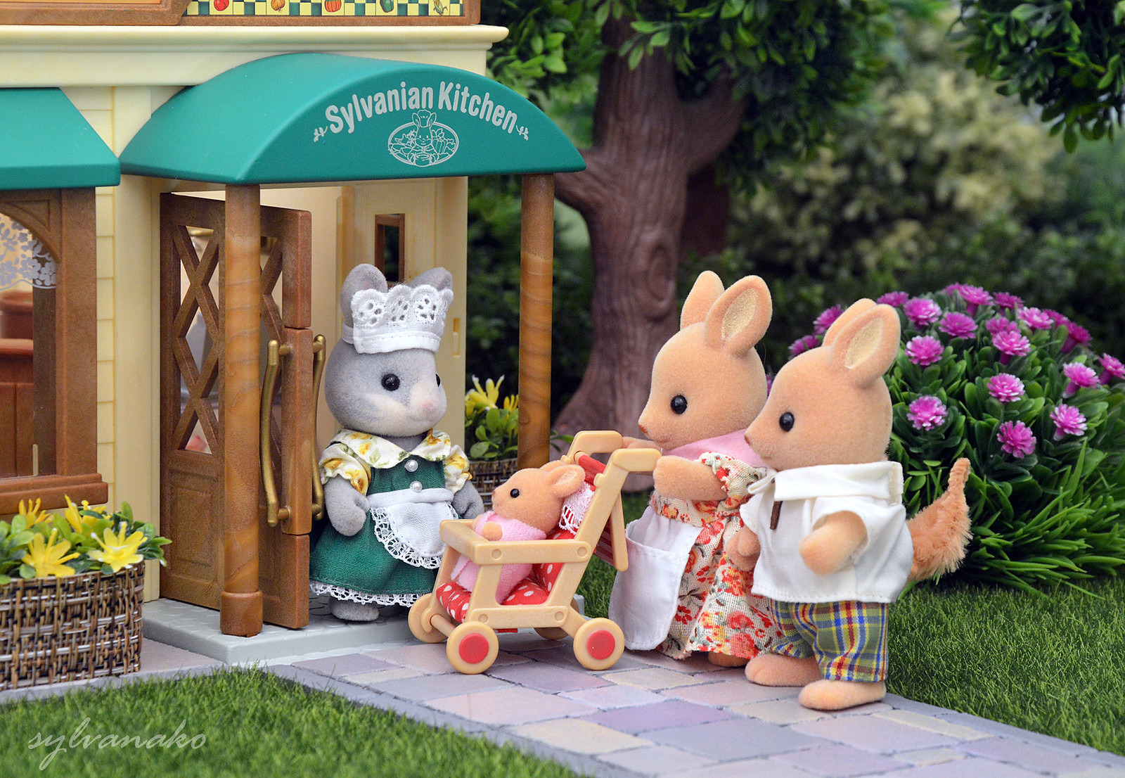Sylvanian Life Moments : The Sylvanian Kitchen Restaurant