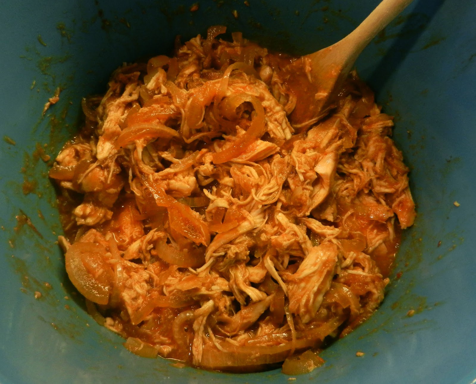 Cat Patches: In The Kitchen: Pulled Chicken Sandwiches