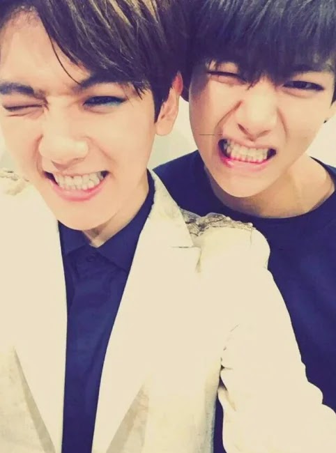 Baekhyun (EXO) & V (BTS) Menurut Penggemar, Inilah Idola K-Pop Yang Wajahnya Sangat Mirip