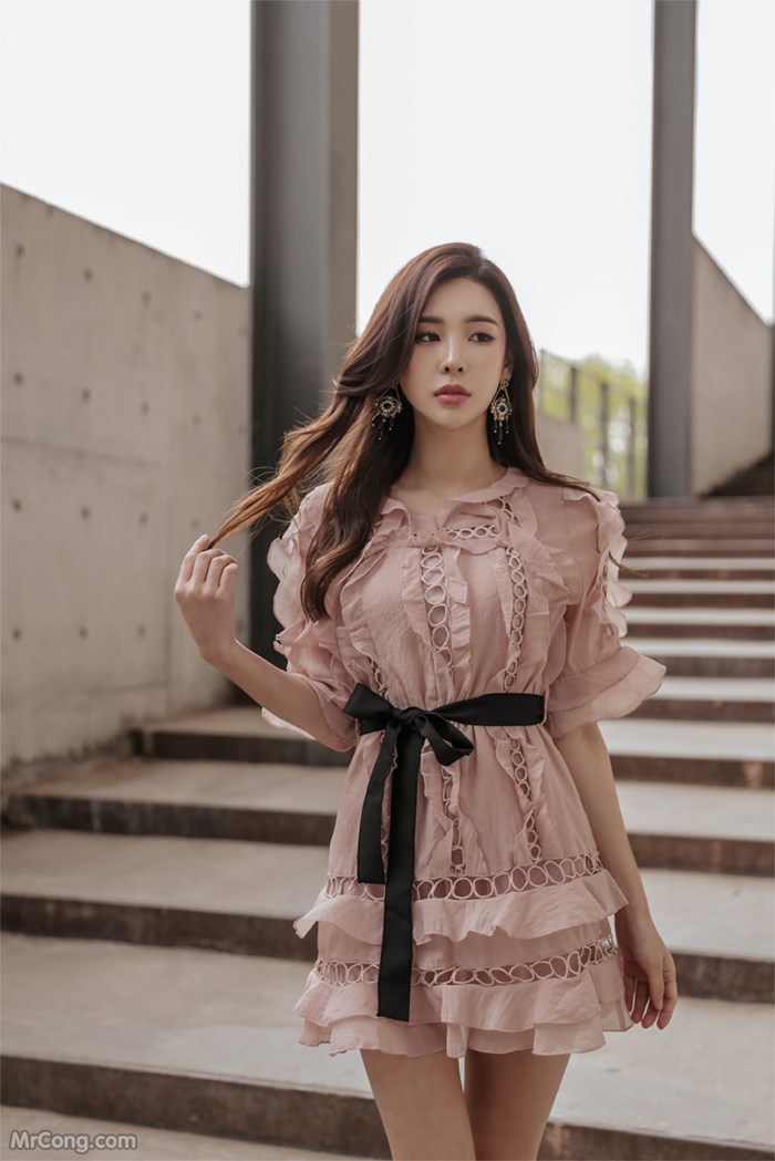 Model Park Da Hyun in fashion photo series in May 2017 (448 photos) photo 18-17