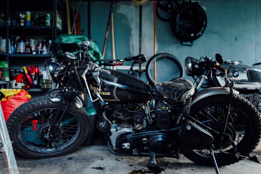 Royal Enfield cũng xuất hiện trong gara của Uwe tại Munich Royal Enfield cũng xuất hiện trong gara của Uwe tại Munich
