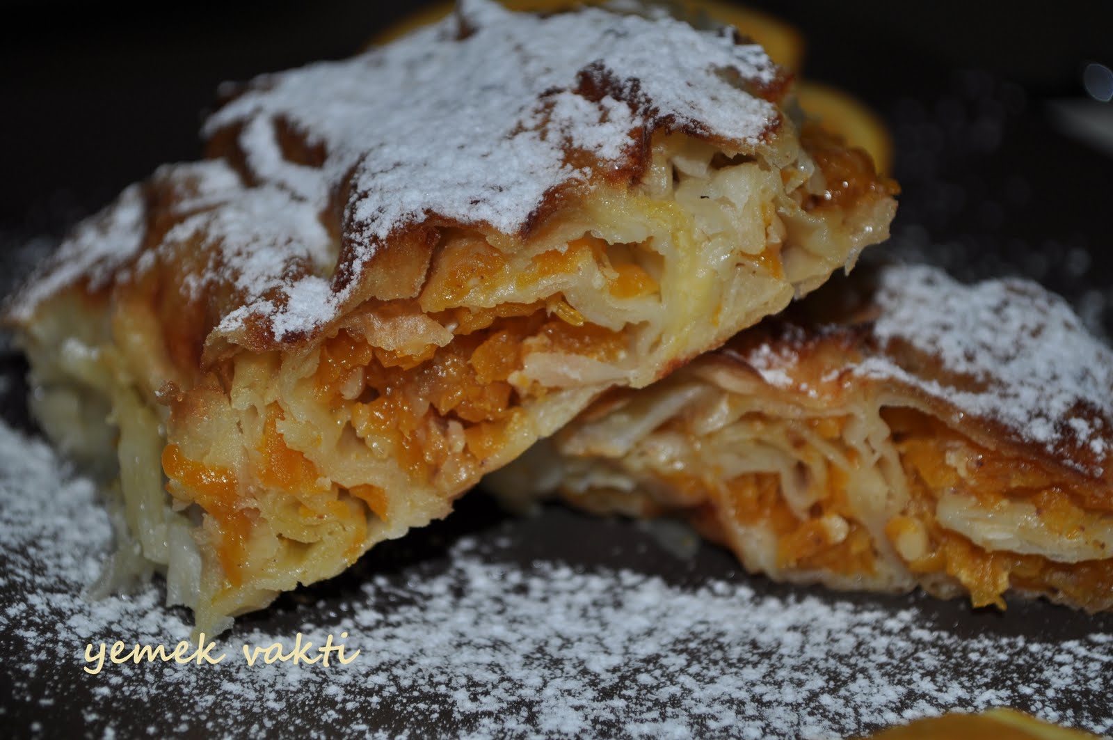 En İyi Yemek Tarifleri SitesiYemek Vakti BALKABAĞI BÖREĞİ