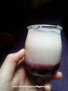 DIY świecznik ze słoiczka po jogurcie