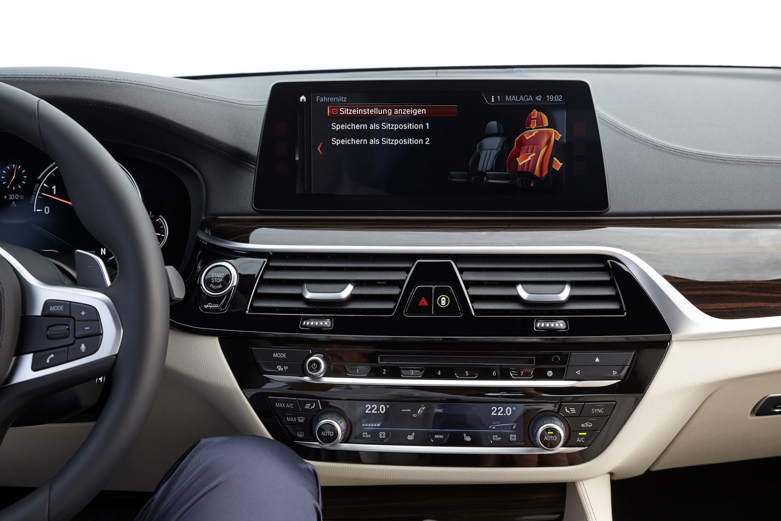 2017-BMW-5-Series-51.jpg