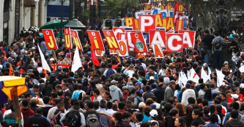 Contraloría anuncia que se aplicarán descuentos a docentes por días no laborados de acuerdo al artículo 23 del reglamento de la Ley 28988 Contraloría anuncia que se aplicarán descuentos a docentes por días no laborados de acuerdo al artículo 23 del reglamento de la Ley 28988