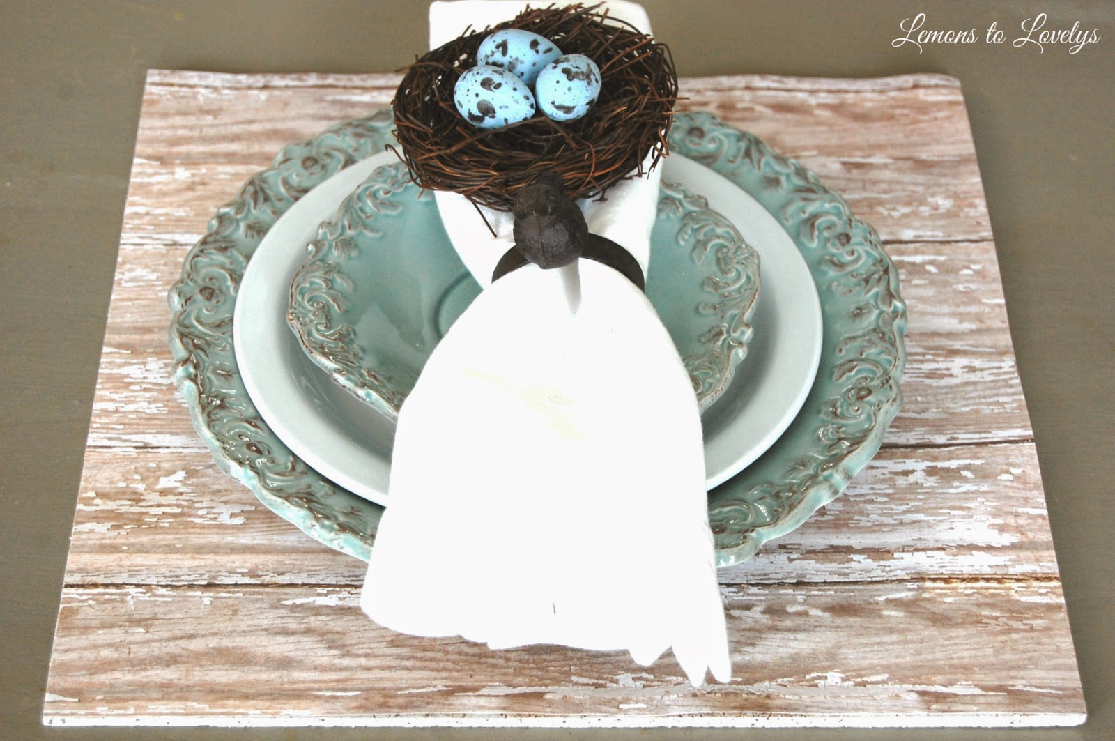 Lemons to Lovelys Easter Table Setting and some DIY Placemats