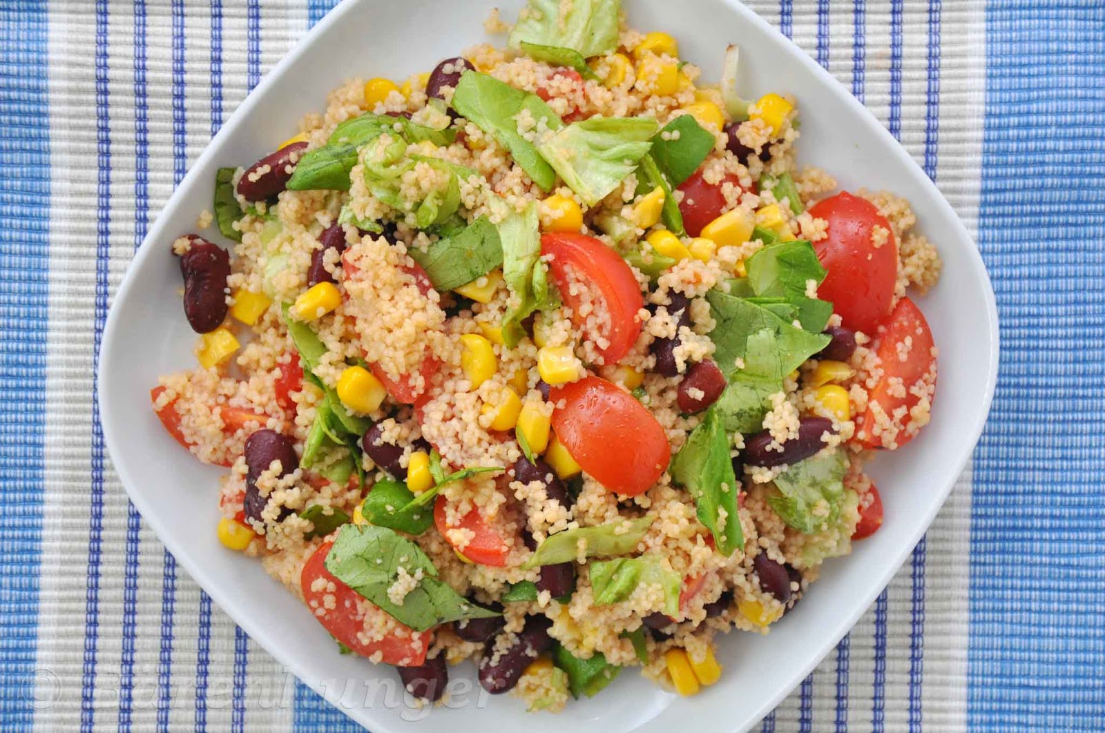 Bärenhunger: Couscous Salat mit Bohnen und Mais