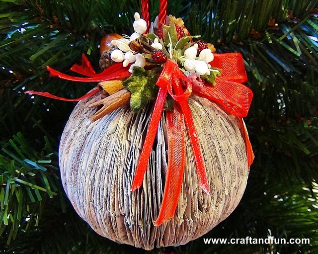 Decorazioni Natalizie Con Carta Riciclata.Natale Riciclo Creativo Craft And Fun