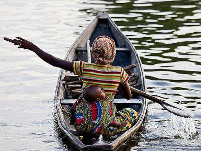 [無料ダウンロード！ √] dos maman africaine avec bébé dessin 228884