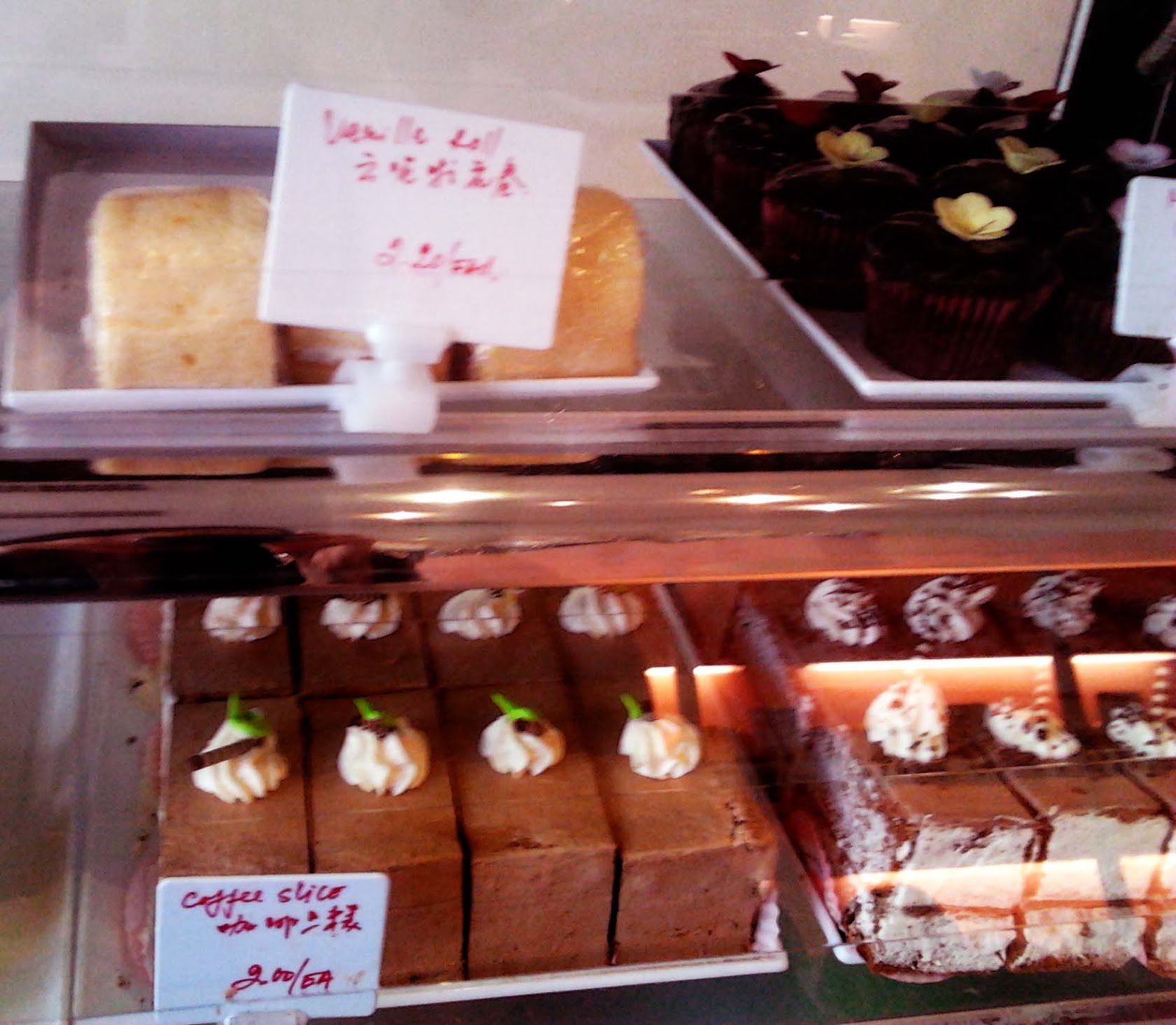 New International Students: Victoria Cake shop in Footscray by Katherine