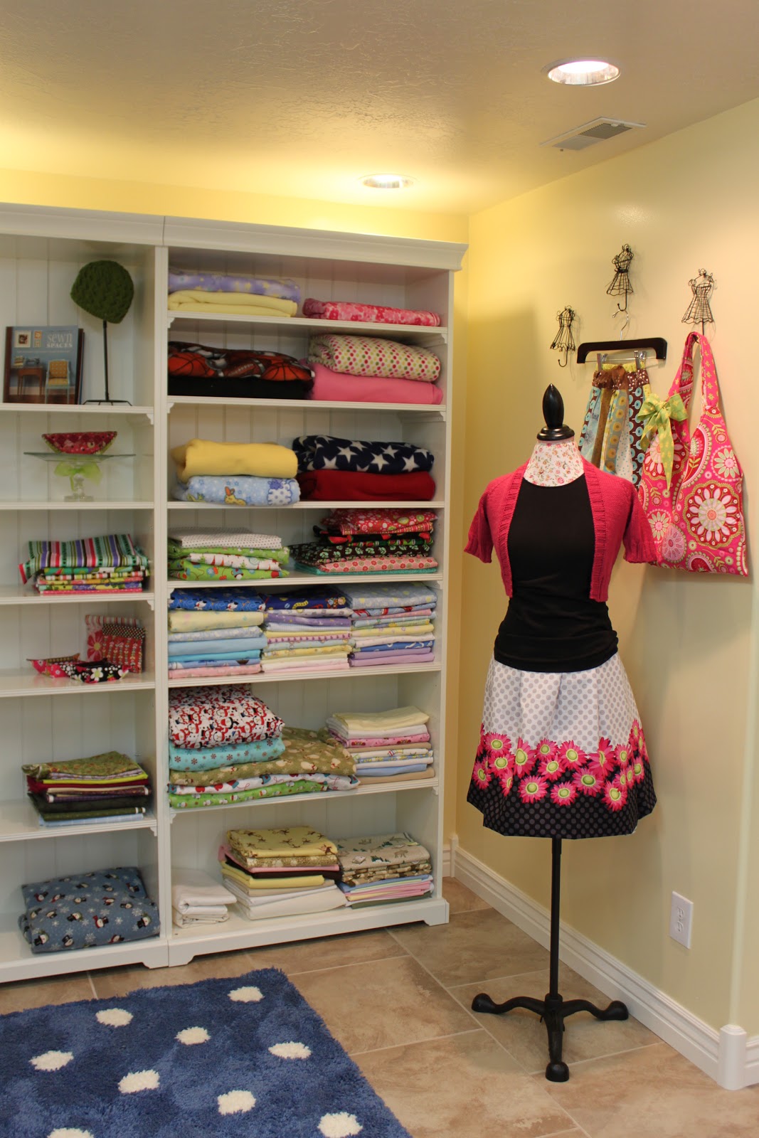 Simple Stitches Sewing & Knitting School Now Open in Centerville,Utah!!