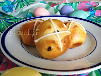 hot cross buns