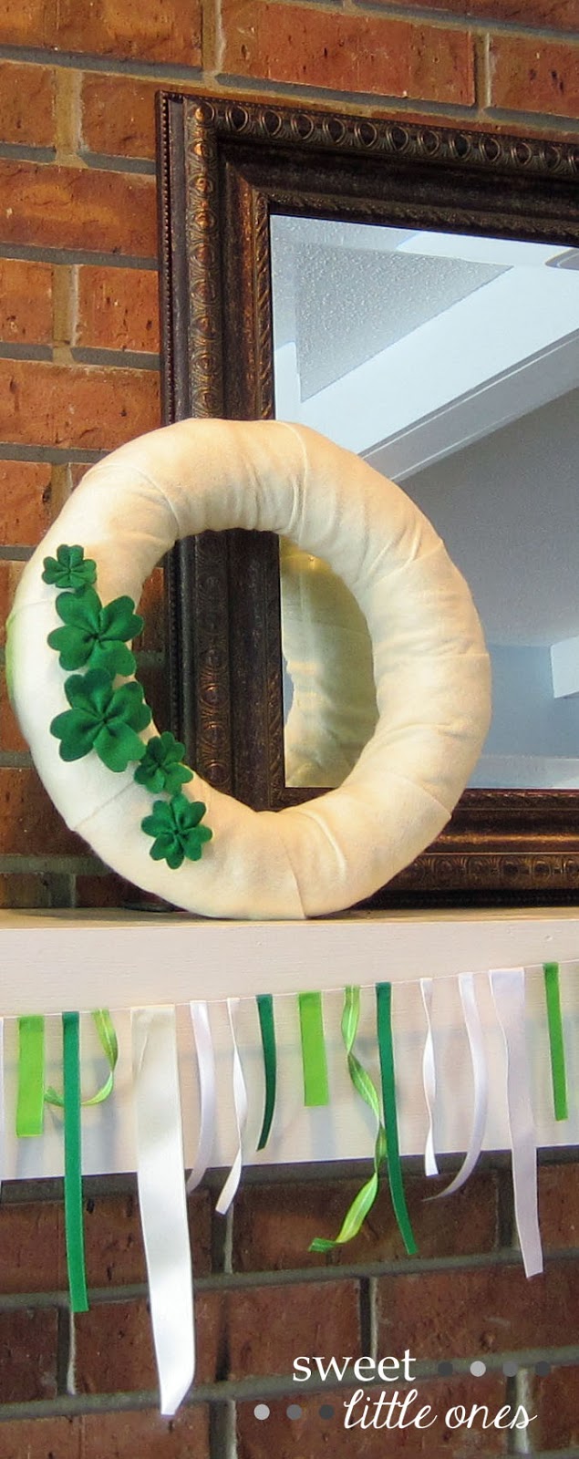 DIY St. Patrick's Day Shamrock / Four Leaf Clover Wreath - www.sweetlittleonesblog.com