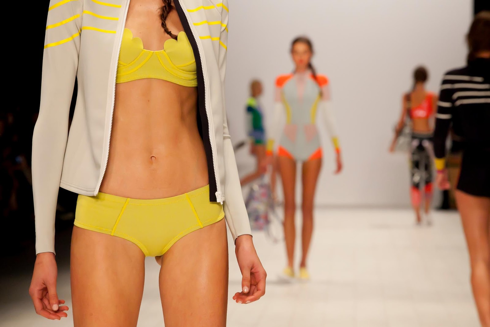 fashion world bikinis