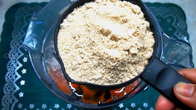Instant Avalose Podi in 10 minutes (Kerala style snack using rice flour and  coconut) – Indidiet