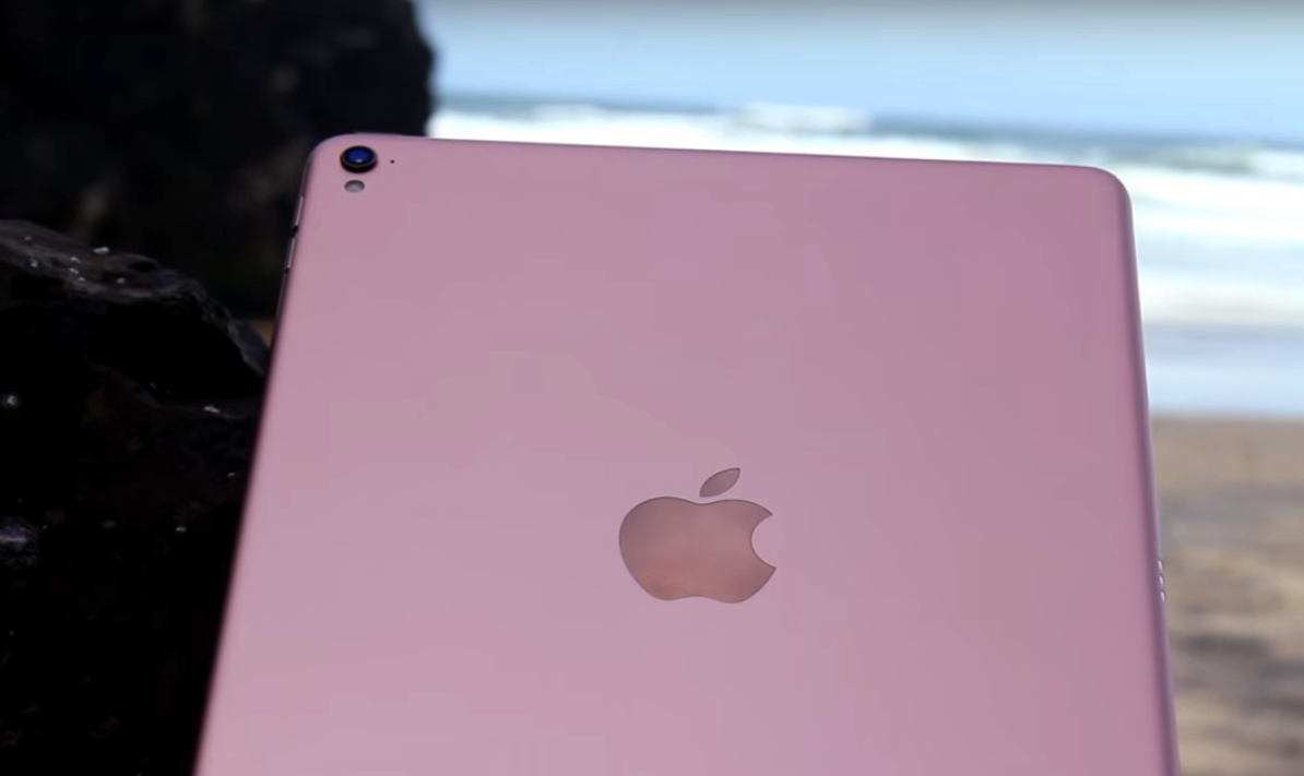 iPad Pro 9.7In Review: Build And Design