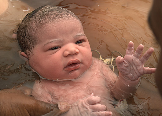 Natural Childbirth In Water Video Natural Childbirth In Water Video