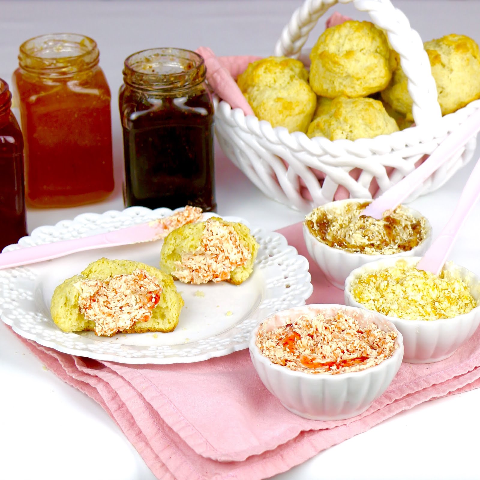 {VIDEO} Easy Pancake Mix Biscuits with Whipped Fruity Butter Spread