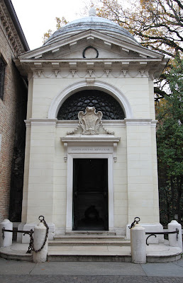 Dante's Tomb Ravenna