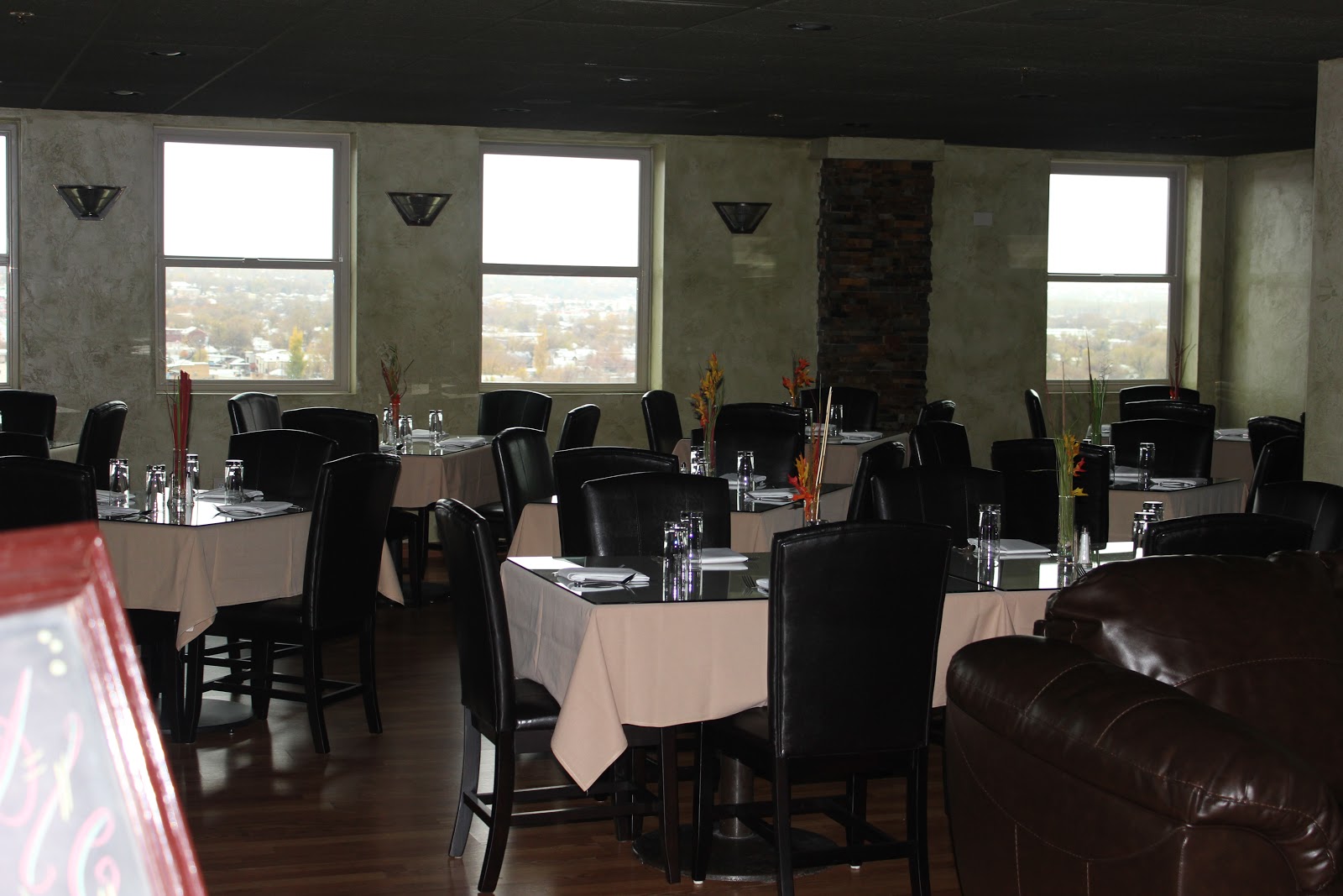 Ben Lomond Suites Ogden's Historic Hotel Restaurant 1107, Ogden, Utah