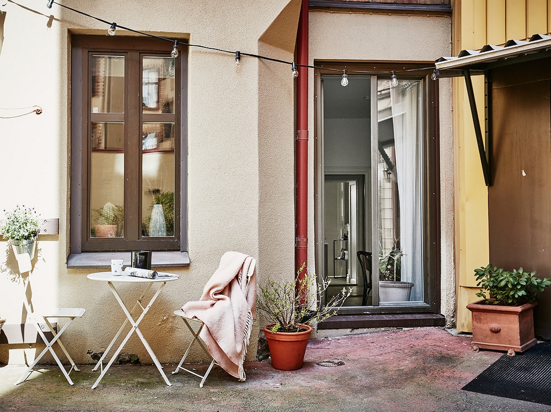 SOUBASSEMENTS MOULURÉS