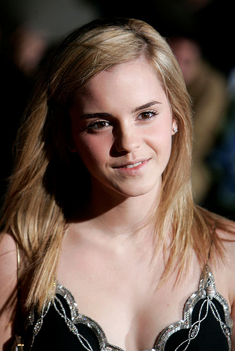 Click 4 More Emma Watson Hot Pics