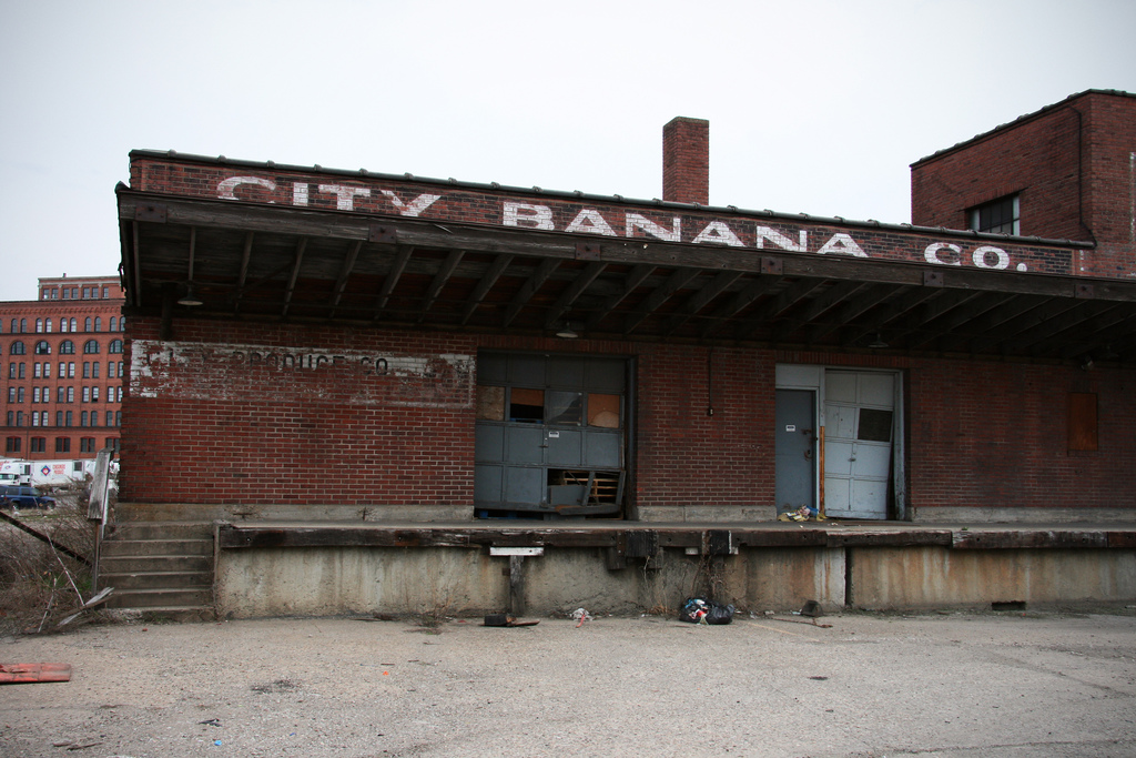 Dark Matters & Mysteries in Western Pennsylvania ,Ohio ,W.Virginia The Day it Rained Bananas