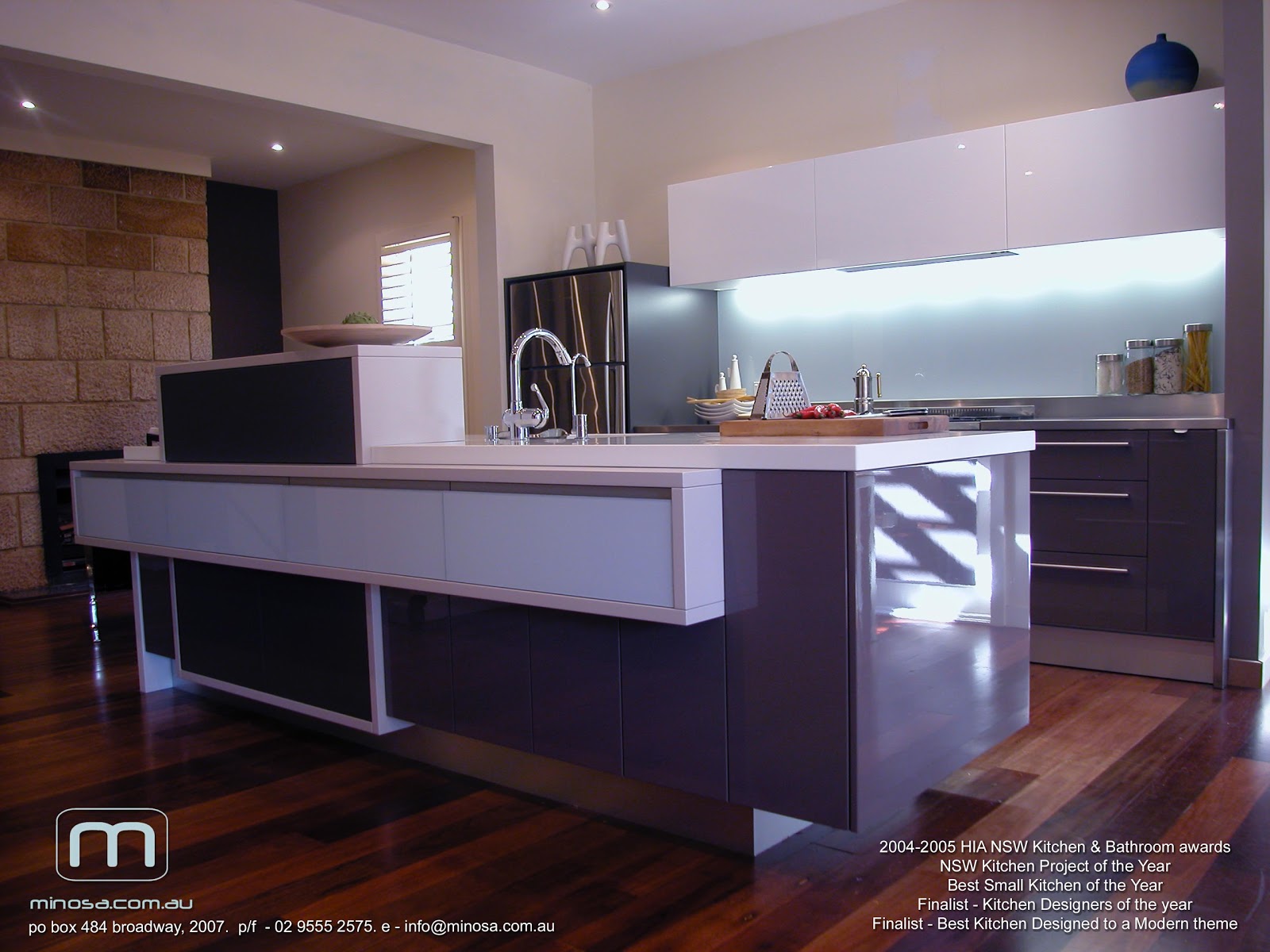 http://2.bp.blogspot.com/-ouvNf_YqA_M/UR8CcP0U4rI/AAAAAAAADhM/HWWXunsQgV4/s1600/minosa-design-award-winning-kitchen-balmain-sydney-award-winning-design_01.jpg