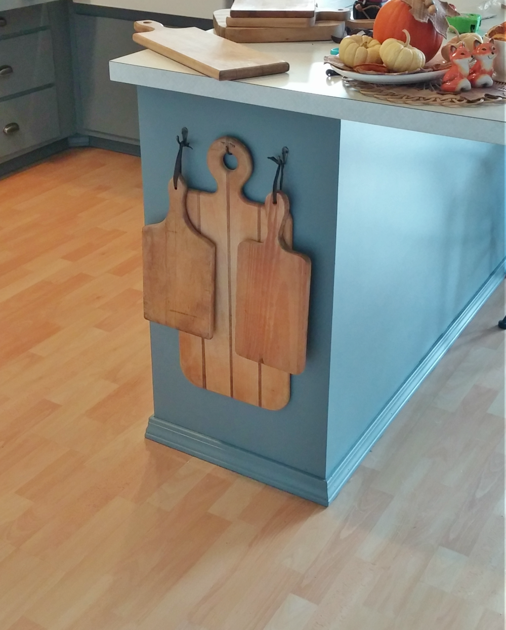 DIY Moroccan Cutting Board & How to Display Your Cutting Boards