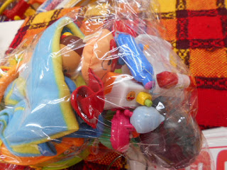 中古品のアンパンマン色々セット９９０円は色々入ってお得です。