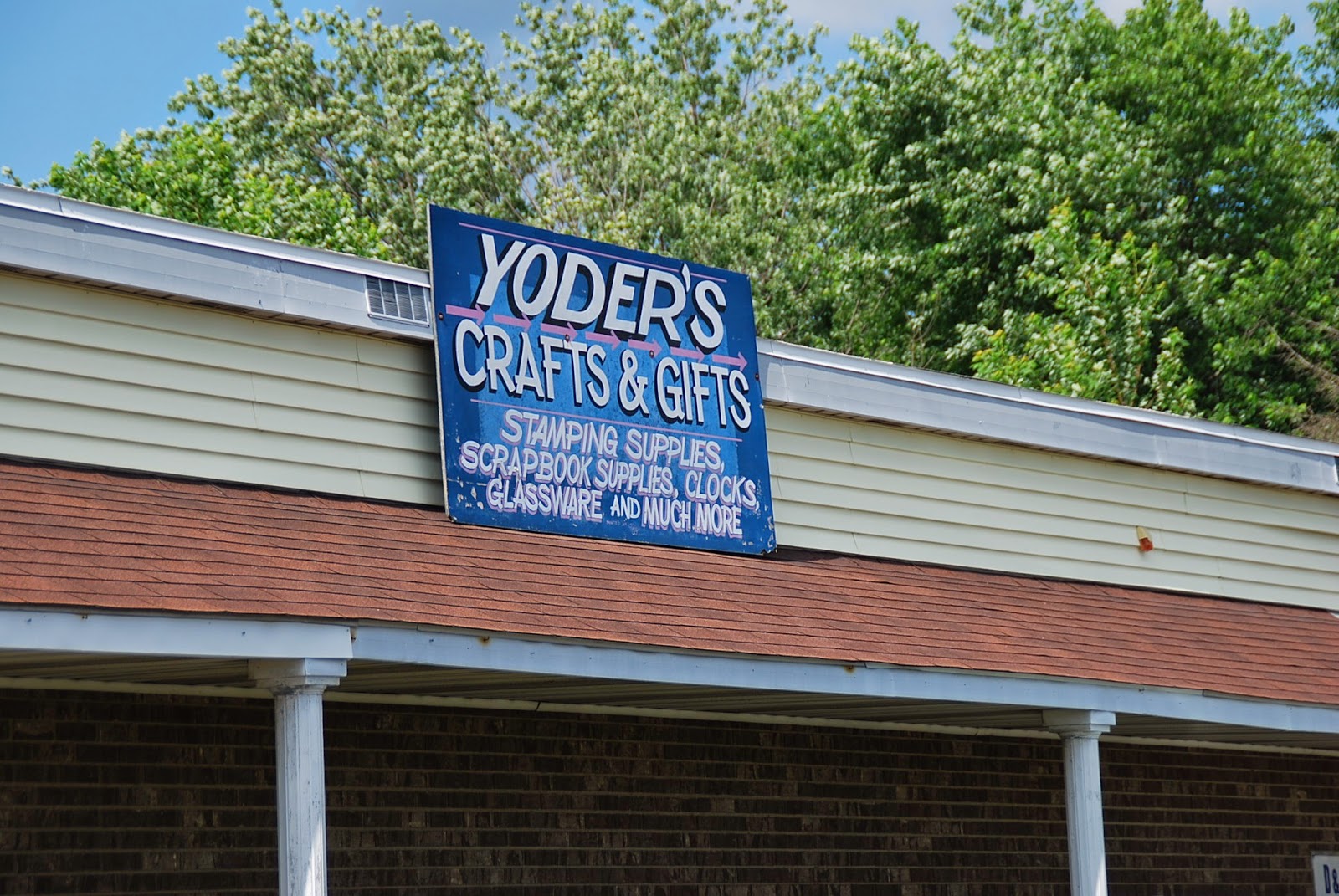 Amish Crossings with Karen Anna Vogel The Amish man who reads 200