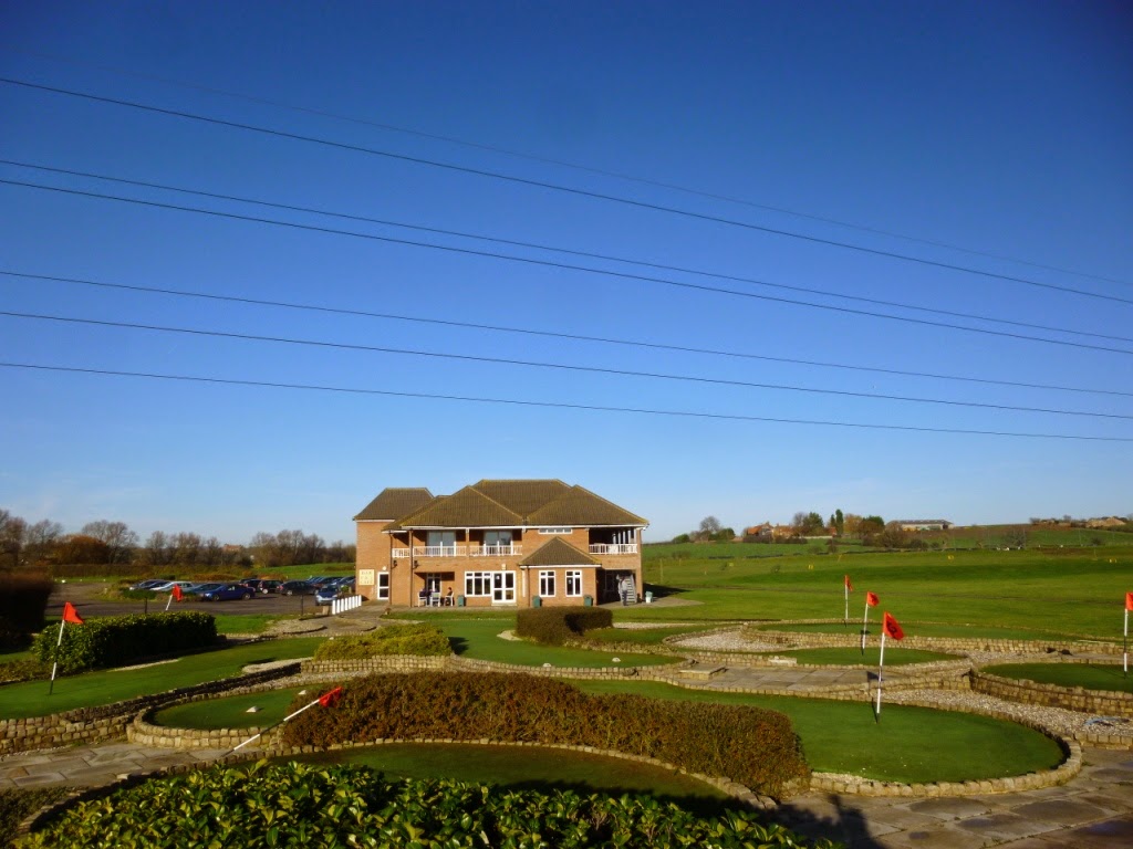 Minigolf at Dunton Hills Family Golf Centre in West Horndon, Essex