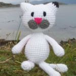 http://vivaelcrochet.blogspot.com.es/2016/02/lindo-gatito-cabeza-1-vuelta-6pb.html