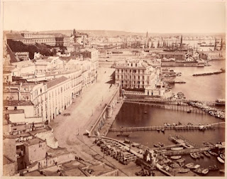 Il ventre di Napoli photographed by Giorgio Sommer