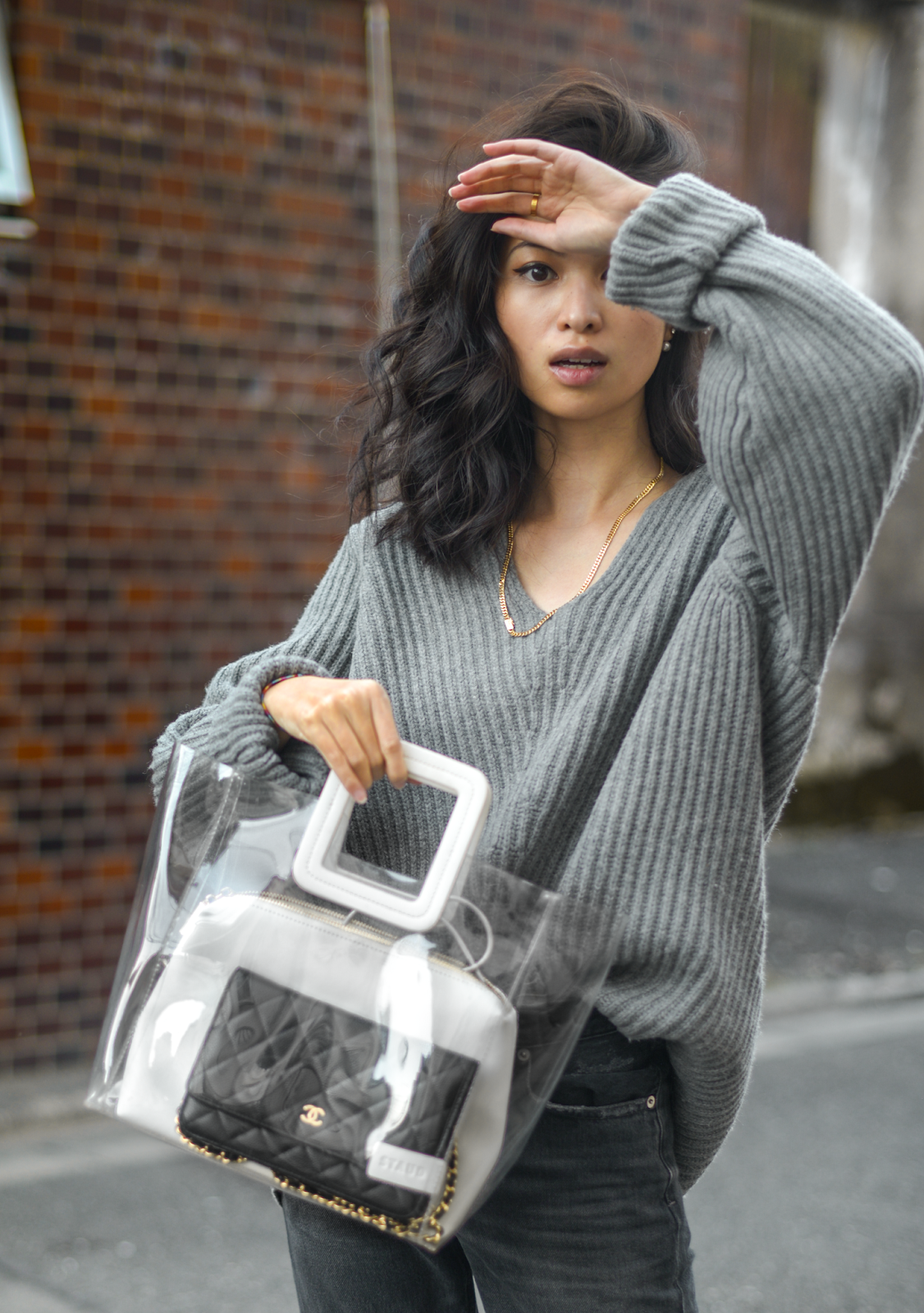 Grey sweater, fall outfits ideas with grey sweater, casual outfits with sweaters, personal style blogger, Tokyo style blogger, New York fashion blog FOREVERVANNY