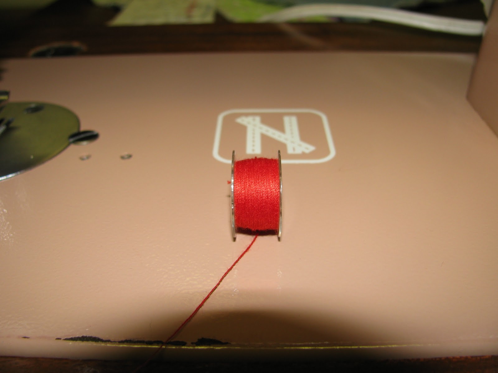 Tammy's Craft Emporium Necchi Lelia 513 how to thread the bobbin