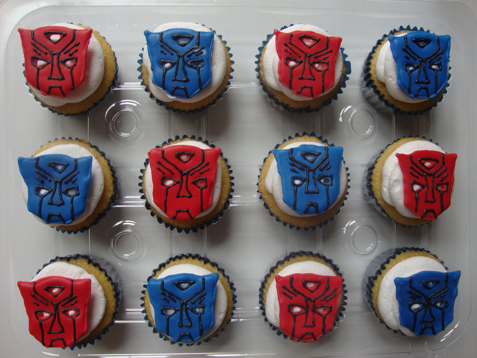 Sweet Delightz BumbleBee Transformer Cake & Cupcakes