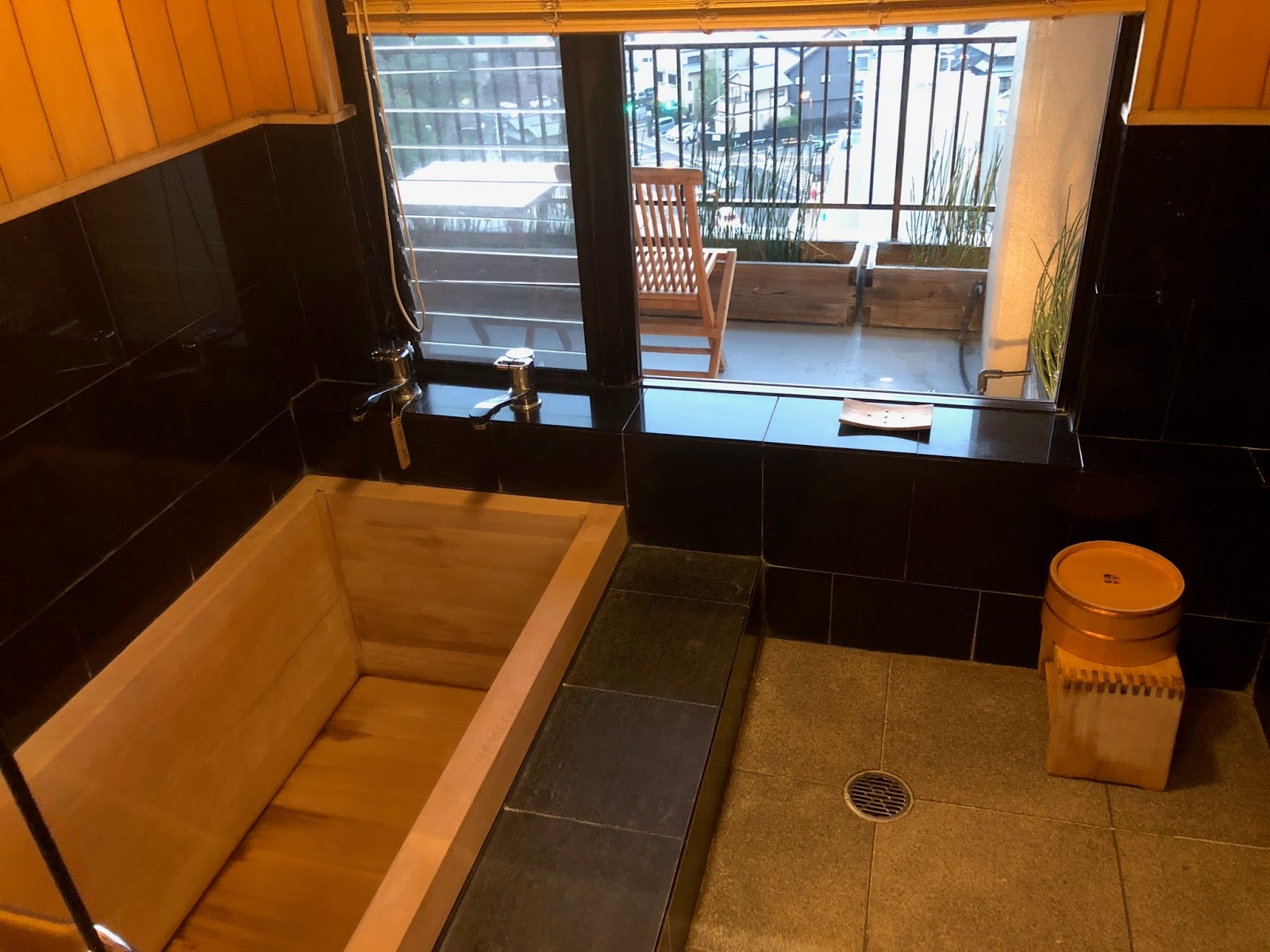 Tattoos in Japanese Baths