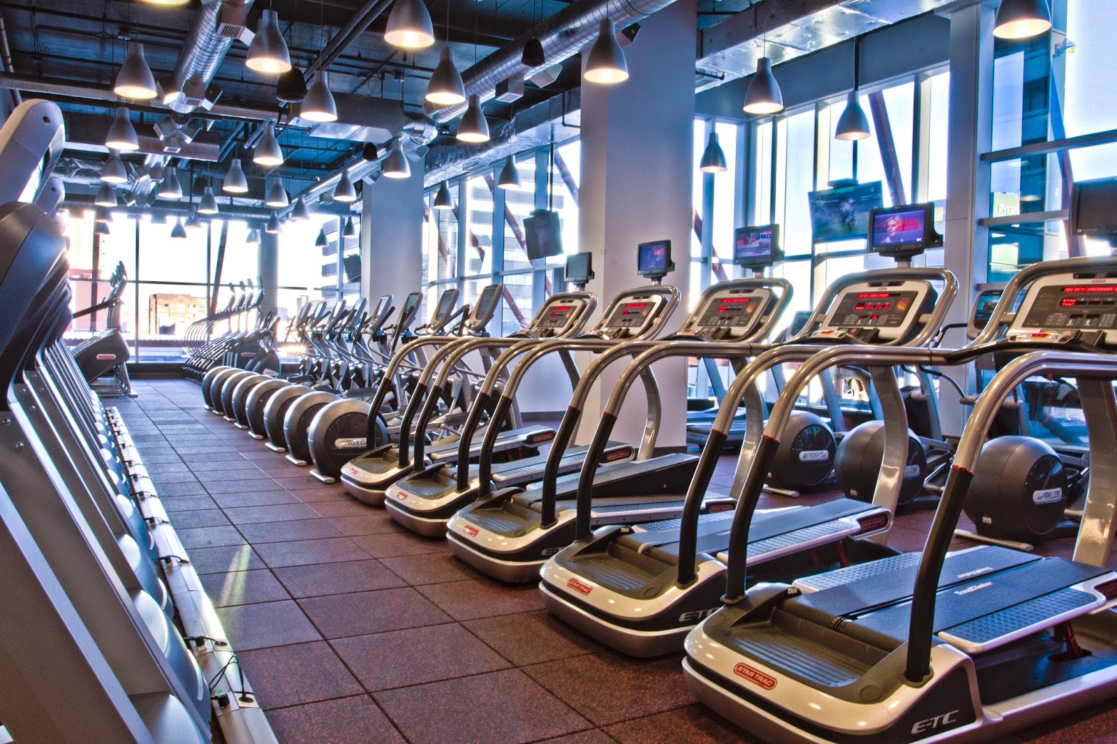 AURA CONDOS IN TORONTO Hard Candy Fitness Toronto What's New in 2015?