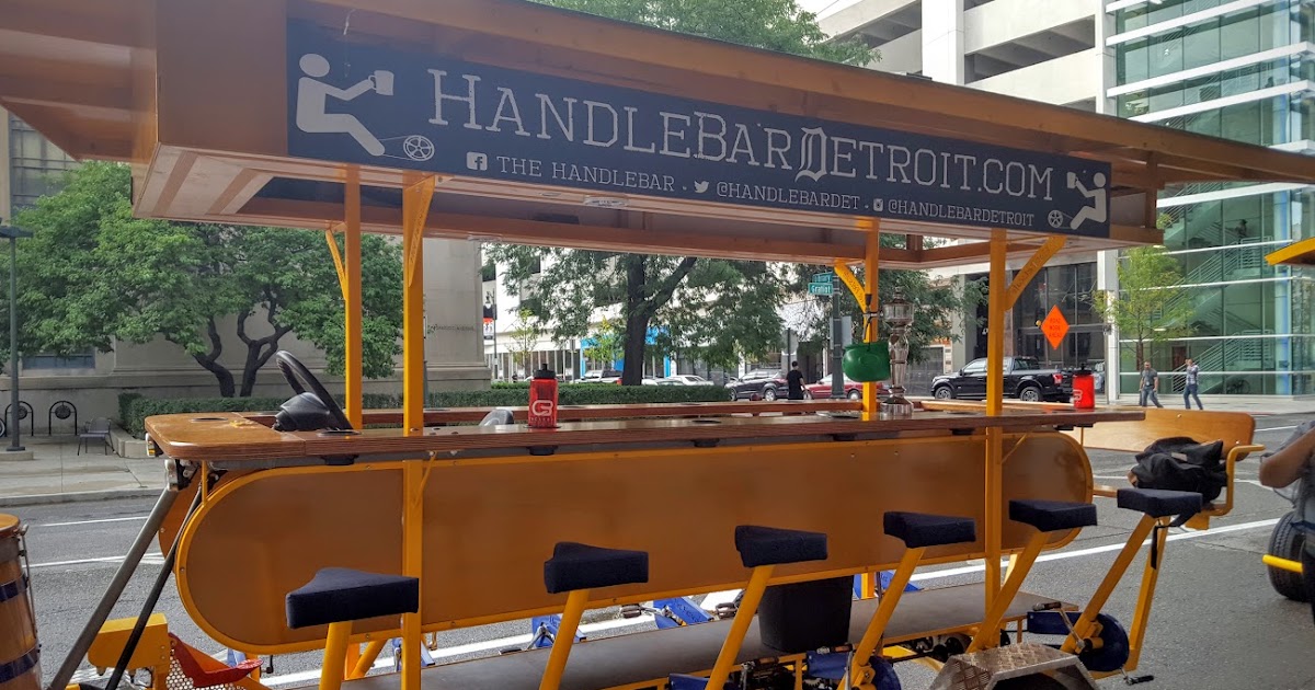 Review HandleBar Detroit, Detroit's 16person bar on wheels