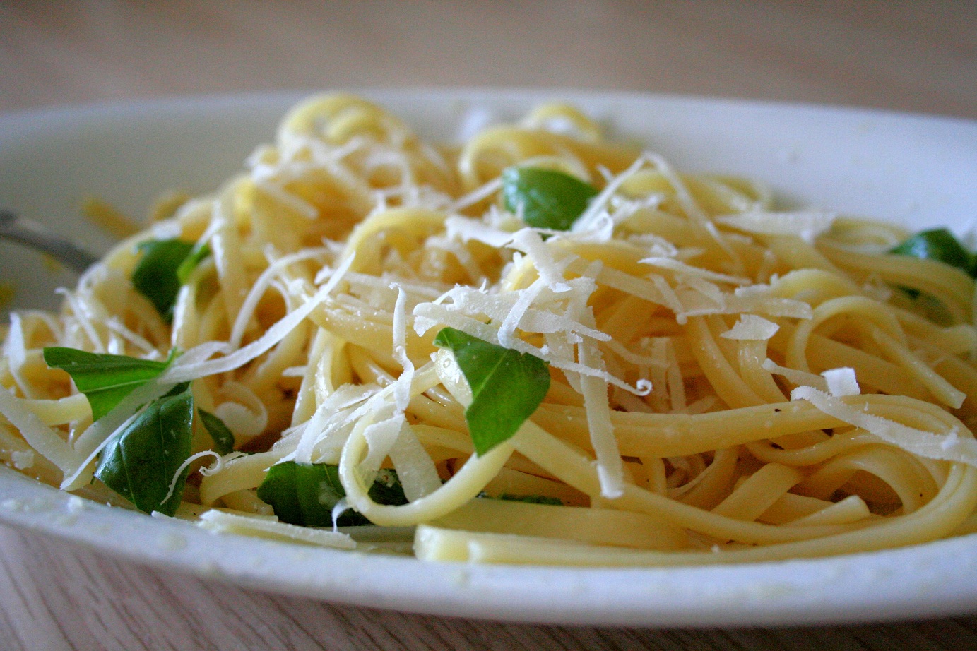 A fishflavoured apple Pasta al limone e basilico lemon and basil pasta