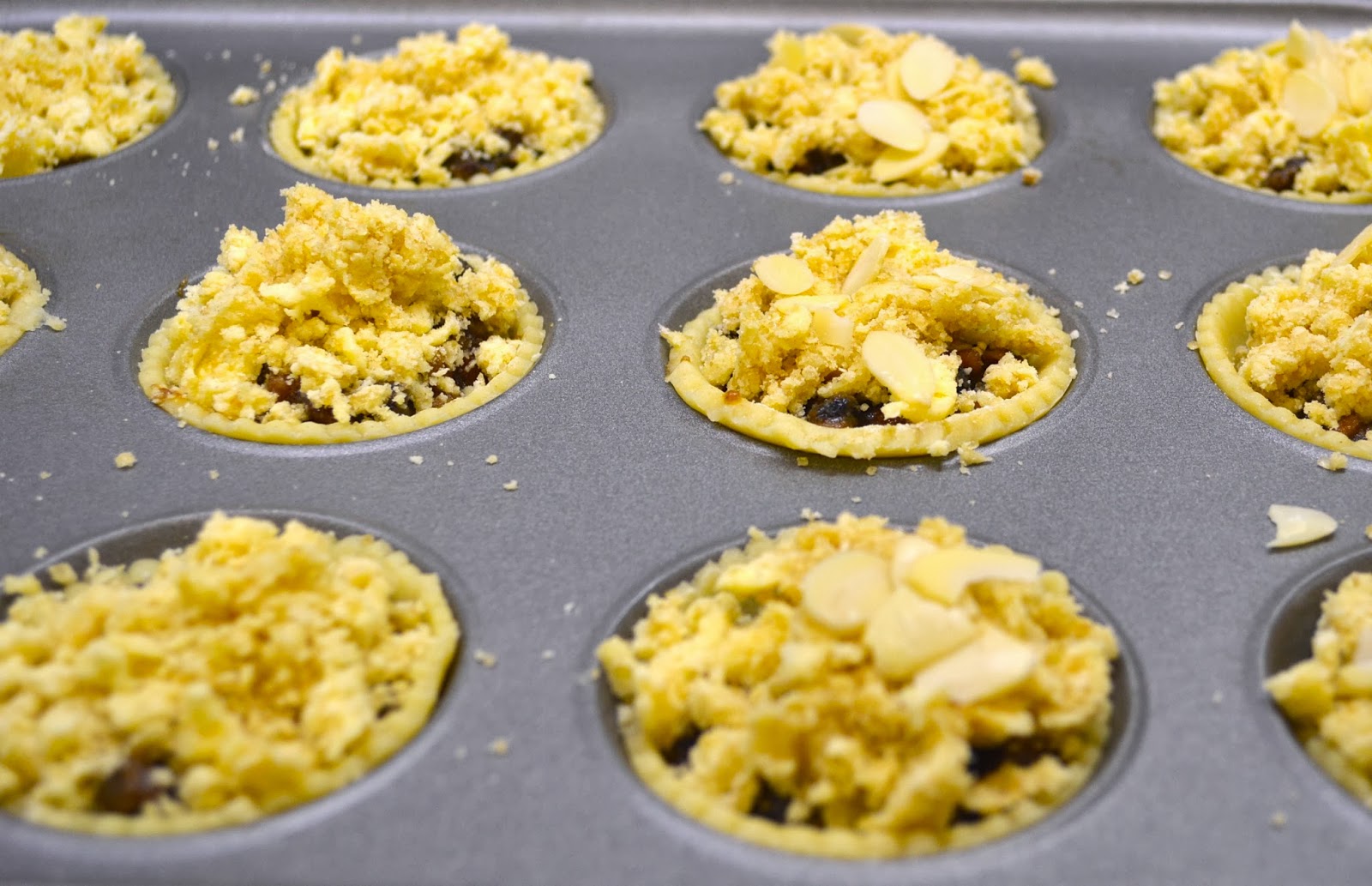Kitchen Delights Crumble Topped Mince Pies Recipe