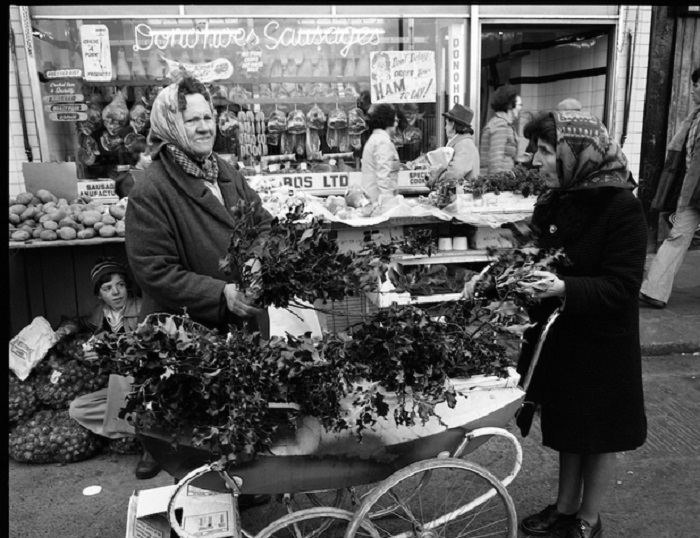 Earth In The Past Old Photos Of Christmas in Ireland From Days Gone By