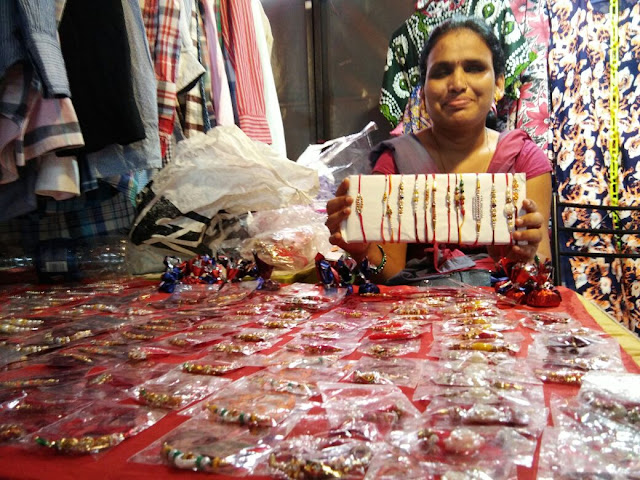VES Institute of Technology student extends Aadhar to visually challenged girls VES Institute of Technology student extends Aadhar to visually challenged girls
