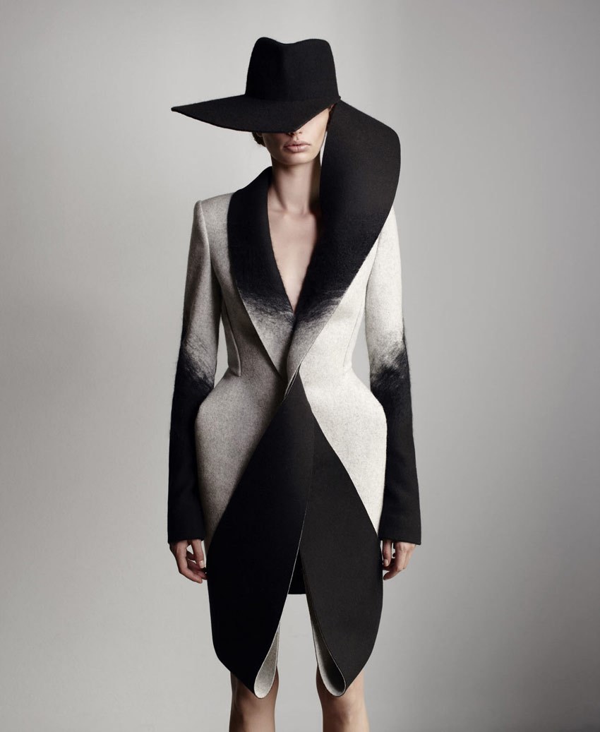 Dion Lee designed the amazing collection for International Woolmark ...
